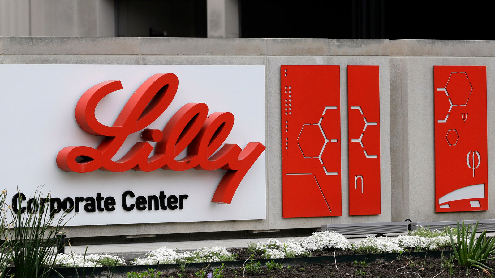 Eli Lilly delays preliminary of antibody drug Donald Trump promoted as COVID-19 ‘cure’ over wellbeing concern Eli Lilly delays preliminary of antibody drug Donald Trump promoted as COVID-19 ‘cure’ over wellbeing concern
